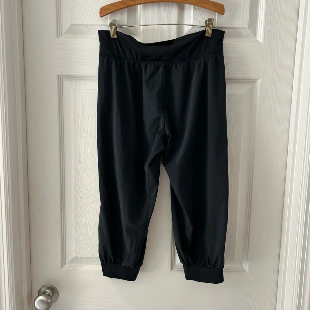 Nike Short Black Athletic Joggers